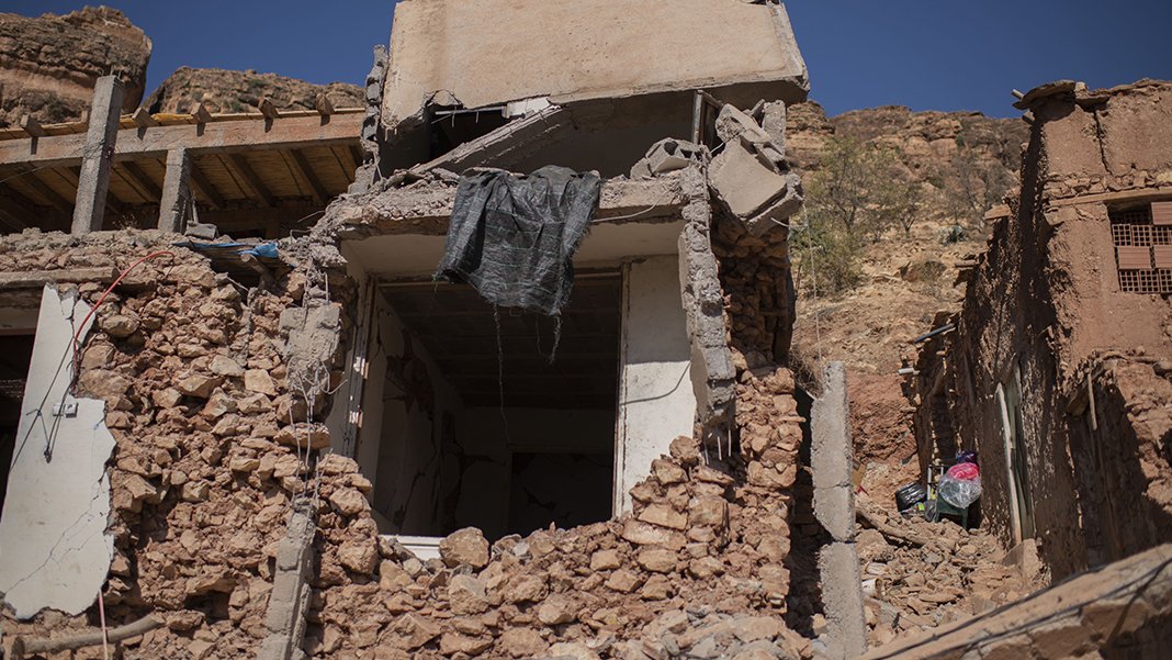 Fas'ta deprem felaketinin 6'ncı günü: Hala dışarıda uyuyoruz, battaniyemiz yok