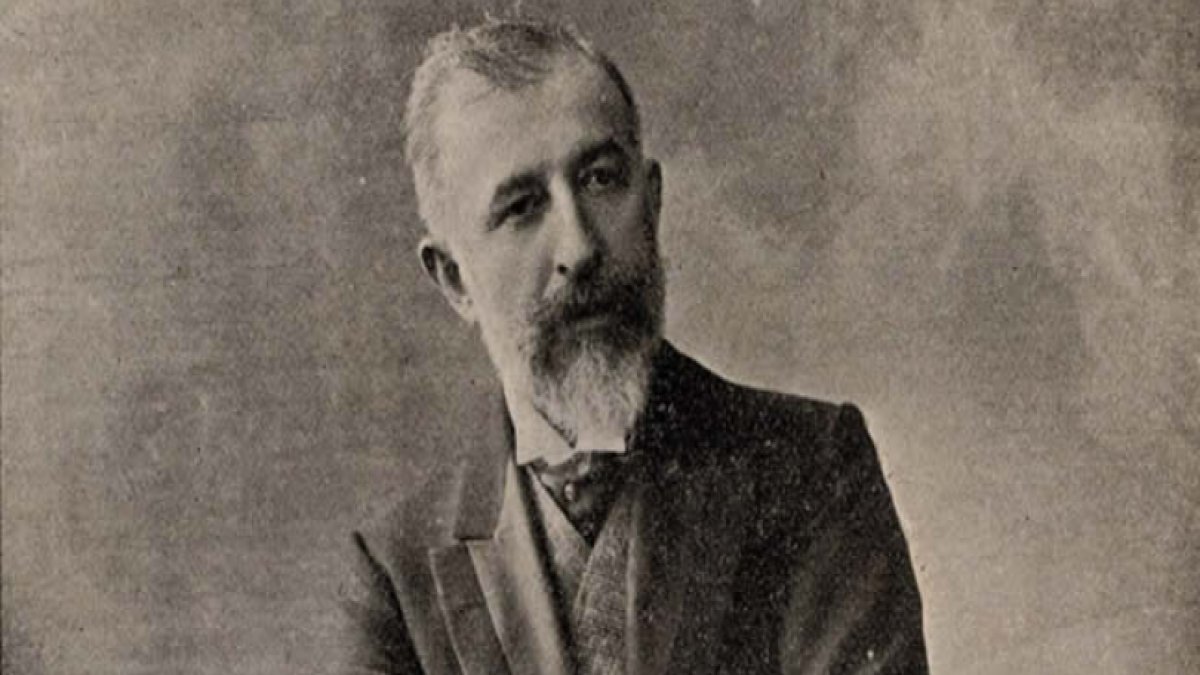 Halit Ziya Uşaklıgil Eserleri: Türk Edebiyatının Değerli İsimlerinden Birinin Başyapıtları