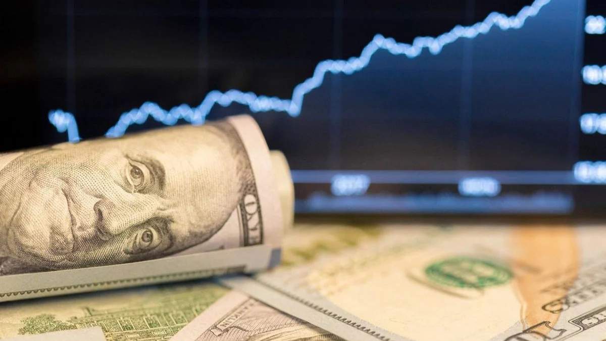 İngiliz Bankası'nın dolar tahmini etekleri tutuşturdu! Dolarda deprem için son 3 ay, fiyatlar ters pers olacak