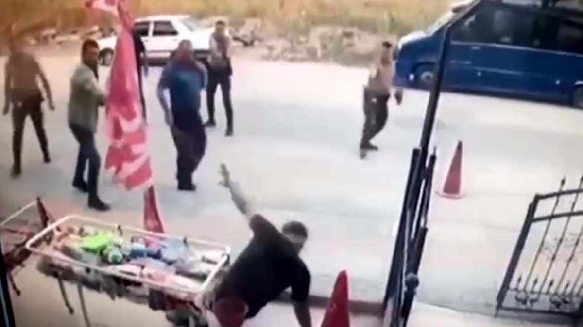 Araç çaldı, polise yakalanınca bıçak çekti: Şüpheli bacaklarından vurularak yakalandı