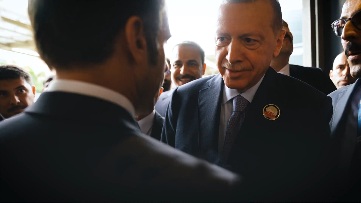 G20 zirvesinde Erdoğan ve Macron arasında gülümseten anlar: Hani gelecektin?