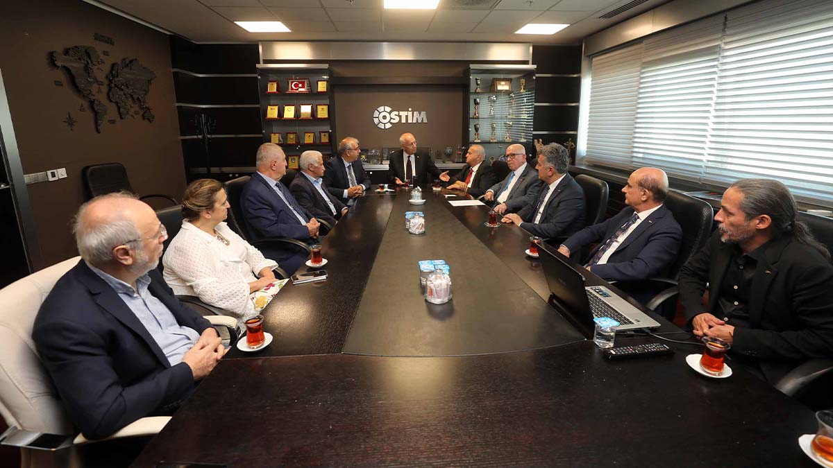 Fethi Yaşar, sanayicilerle bir araya geldi