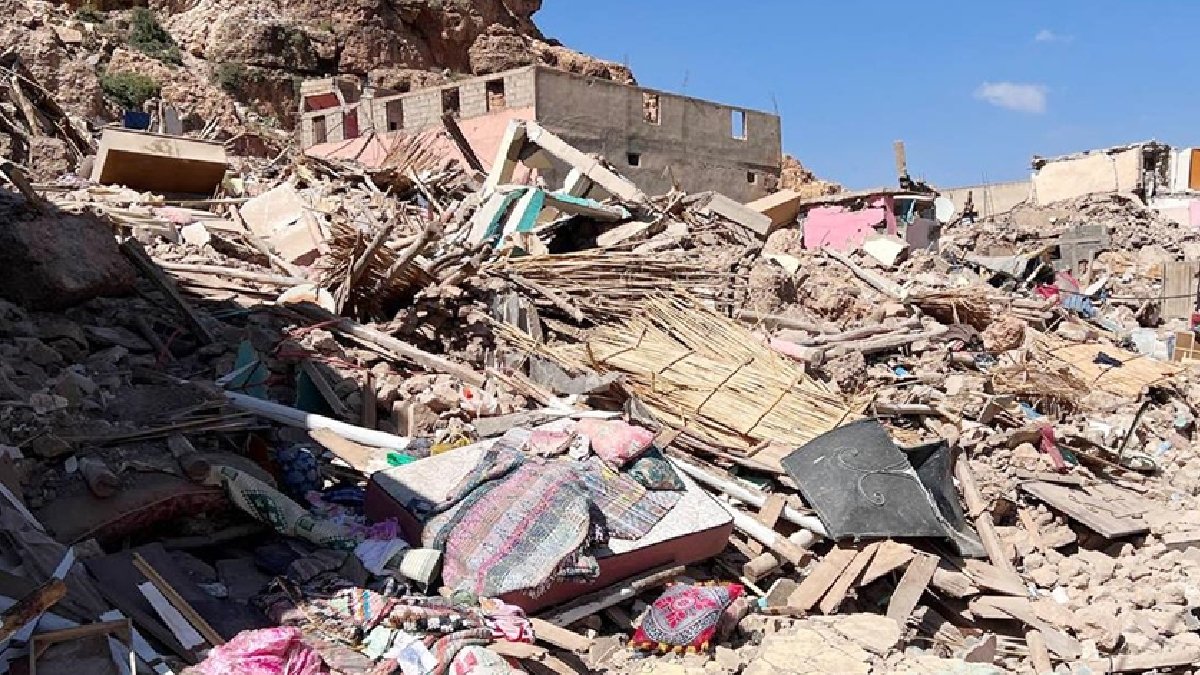 Felaketin politik boyutu: Fas depremi, Paris ile Rabat'ı uzaklaştırdı