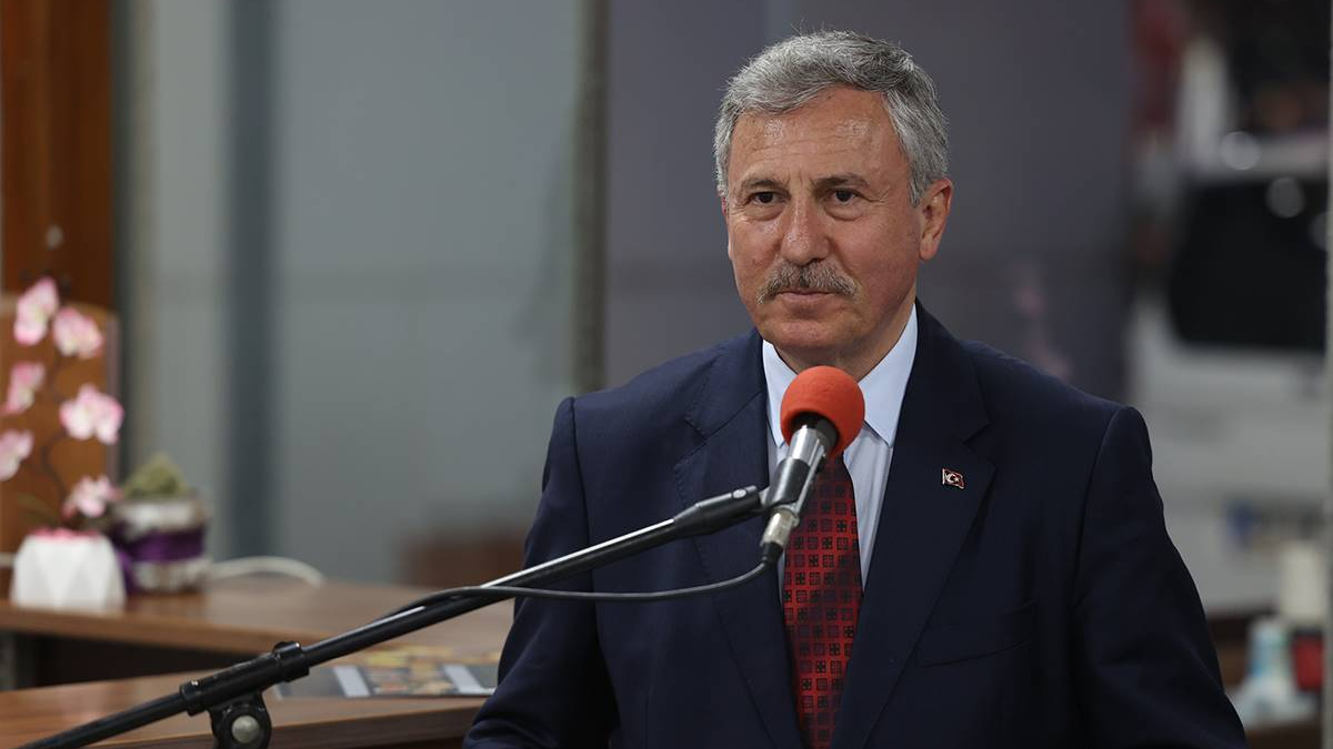 Selçuk Özdağ'dan emekliye 'kök maaş' çıkışı: Emeklilerimize adaletsiz bir çifte standart dayatılıyor