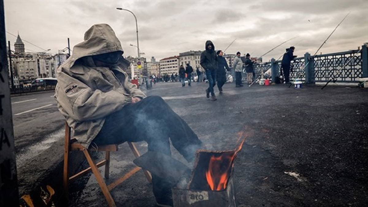 İstanbul’un yazını kışa çevirecek! Yorgan, battaniye ne varsa çıkarın: 15 derece birden… Resmen hastalığa davet