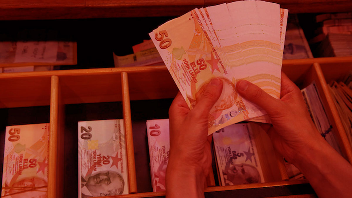 Kredi çekmek isteyenler hemen bankaya koşsun! Faiz oranları rekor kıracak