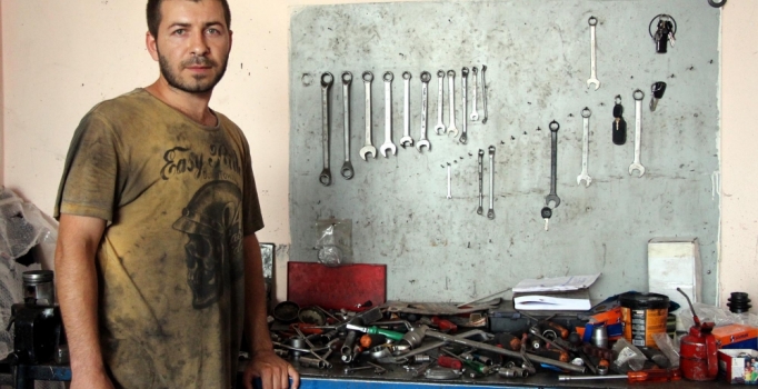 Ordudan ayrılan uzman çavuş sanayide çırak oldu