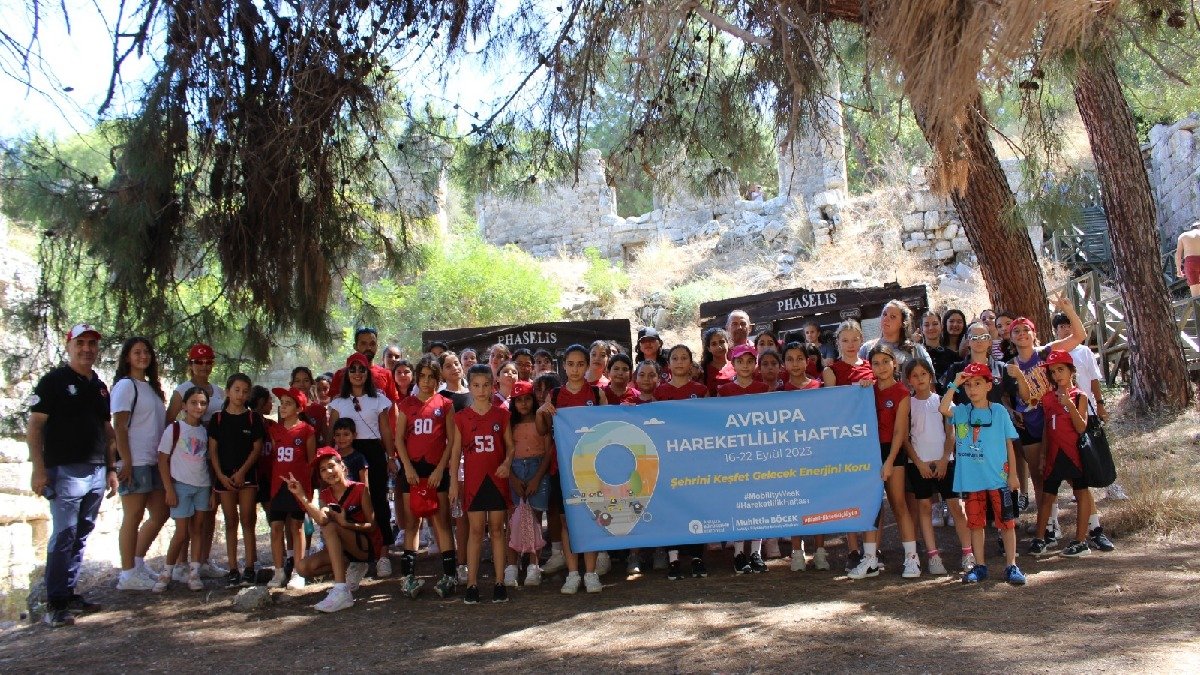 Avrupa Hareketlilik Haftası kapsamında “Şehrini Keşfet” yürüyüşü