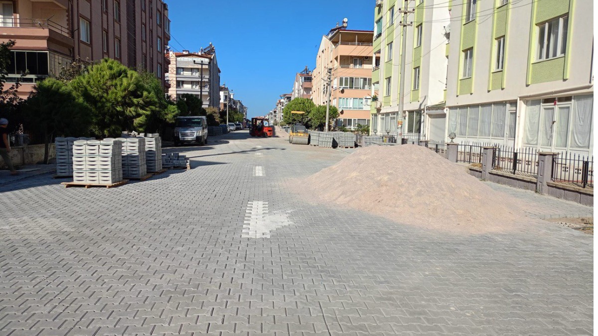 Altınkum’da cadde ve sokaklar yenileniyor