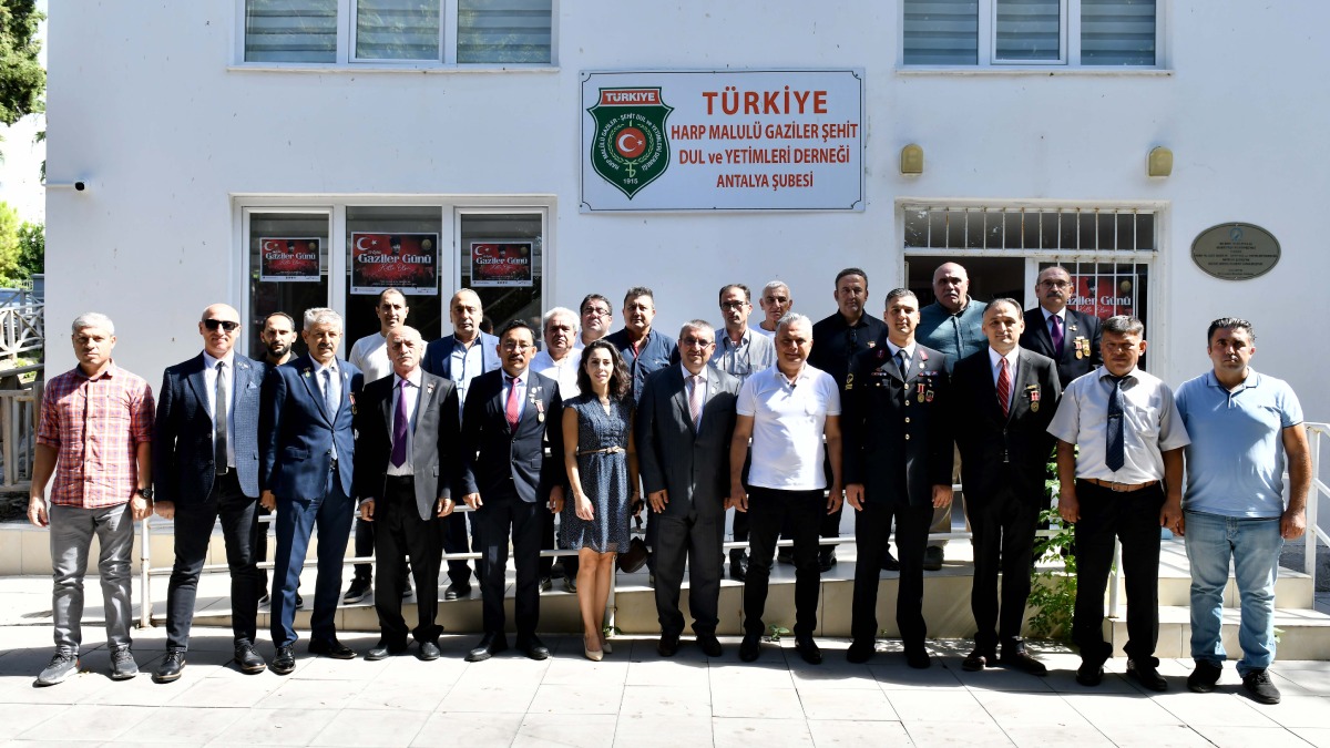 Başkan Uysal, Gaziler Günü’nü kutladı