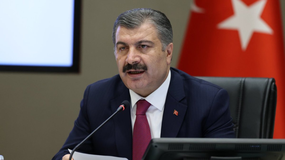 Bakan Koca: Eris, halkımız için gündem olmaya değer değil