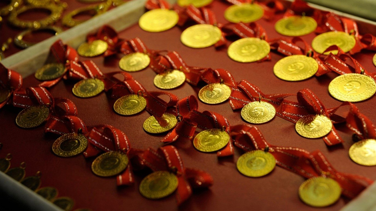 Altında Pandora'nın kutusu açılıyor! 10 kurum altın tahminlerini açıkladı: Ekim ayı sonlarında altın o rakamı garantiledi