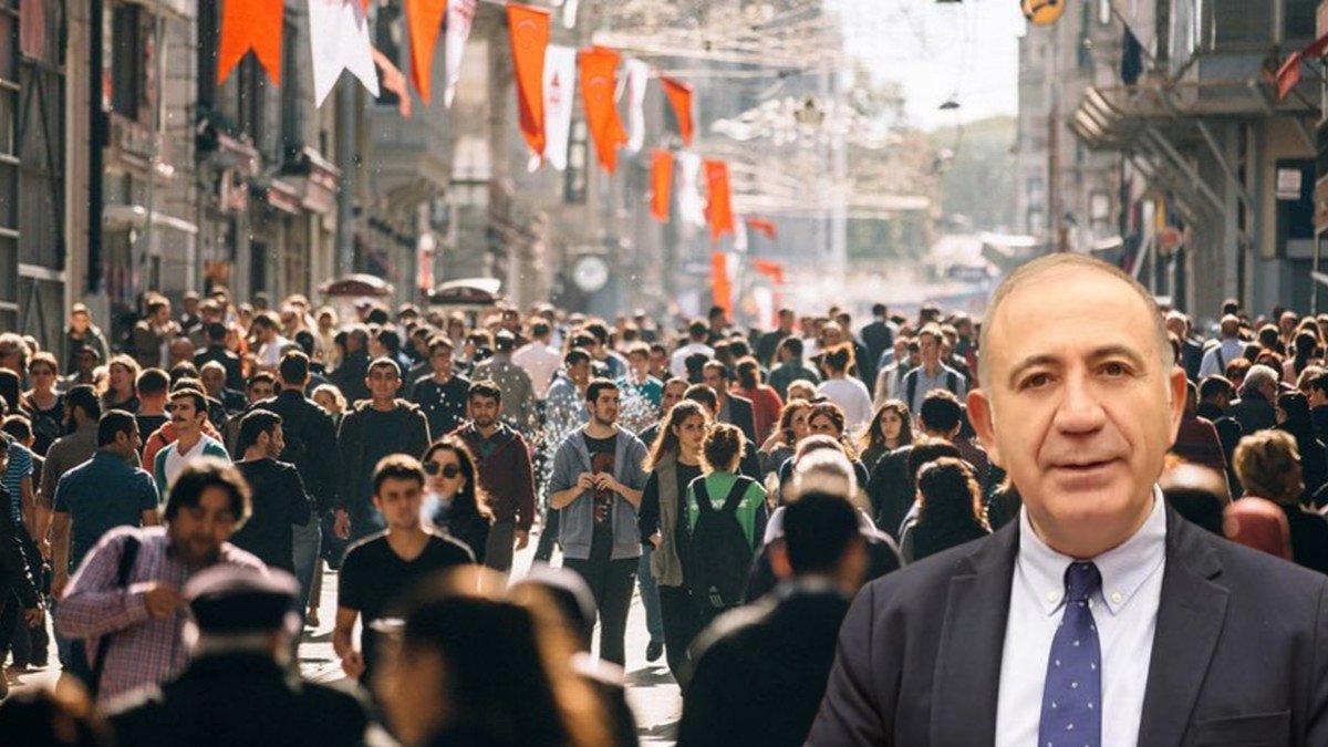 Gürsel Tekin 'ciddi asayiş sorunu var' diyerek açıkladı: Bazı mahallelerde 25 farklı ülkeden göçmen yaşıyor