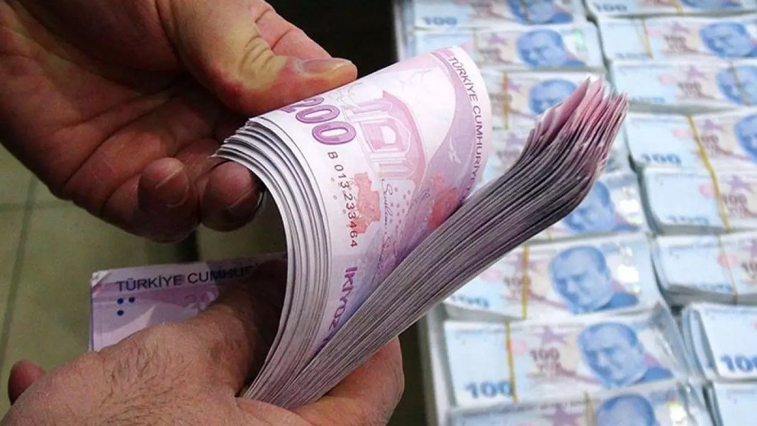 İngiliz Bankası 'Türkiye'de faiz artışında sona yaklaşılıyor' diyerek analiz etti: Ödemeler dengesi kırılgan