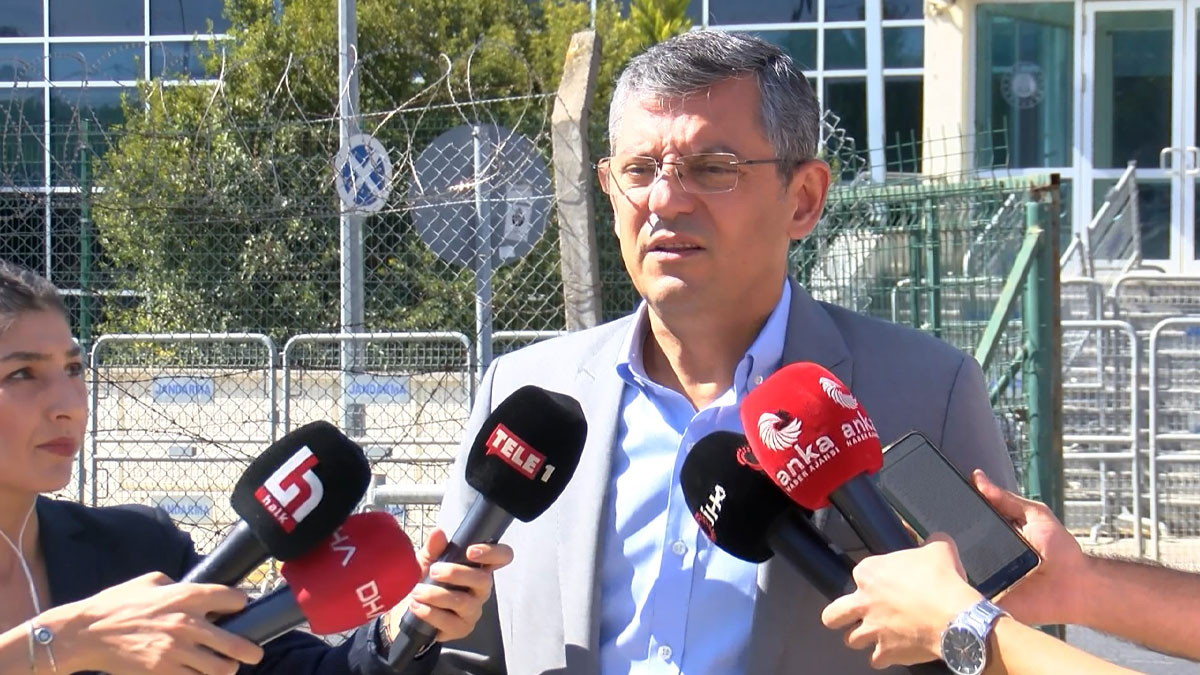 Özgür Özel'den tutuklu gazetecilere ziyaret: Hukuk bekliyoruz, adalet bekliyoruz