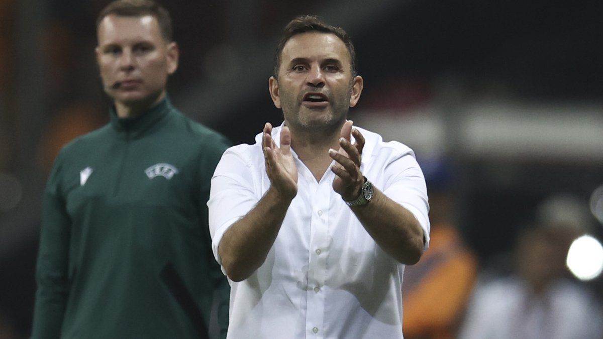 Okan Buruk'tan sert sözler: Taraftarı eleştirdi: "Bizde herkes kadro yapıyor"