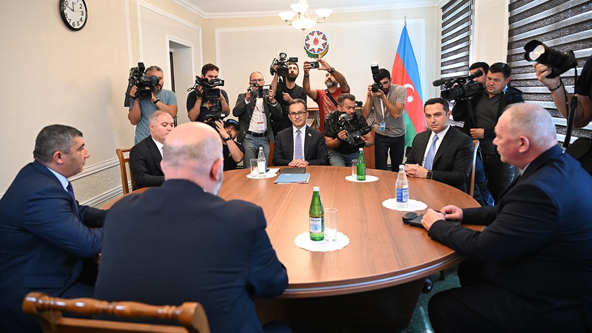 Azerbaycan ve Ermenistan'ın ateşkes görüşmesi sona erdi: Gözler Yevlah'ta