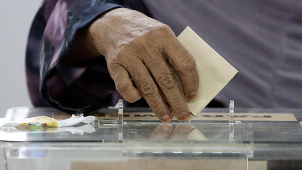 Pakistan'da seçim zamanı açıklandı