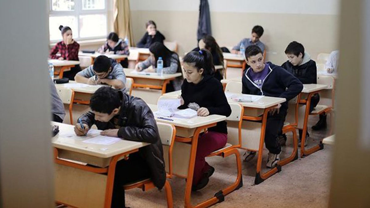 MEB yayımladı: Ortaokul ve liselerde ortak yazılı sınav soruları böyle olacak! Yeni uygulama bu yıl başlıyor