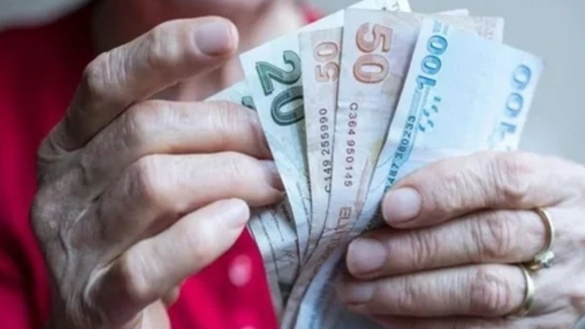 EYT'yi kaçırdım diye dertlenmeyin! Kademeli emeklilik müjdesi... İşte bayram ettiren düzenleme