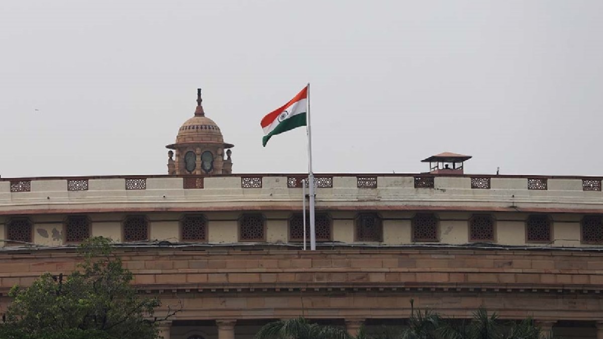 Parlamentoda yüzde 33 şartı: Hindistan’da ‘kadın temsili’ yasalaştı