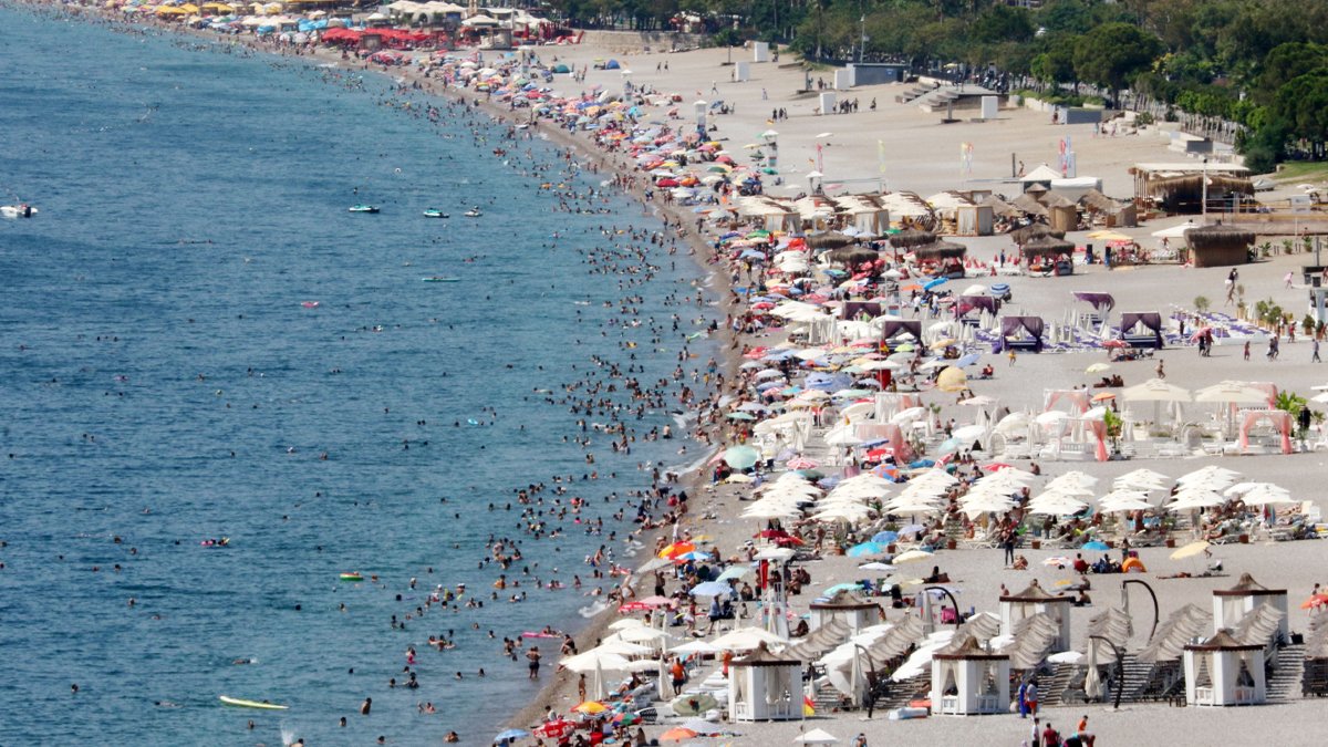 Bakanlık güncel verileri açıkladı: Turizmde tüm zamanların rekoru