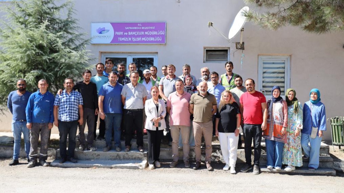 Başkan Köse, Park ve Bahçeler Müdürlüğü Personeli ile bir araya geldi