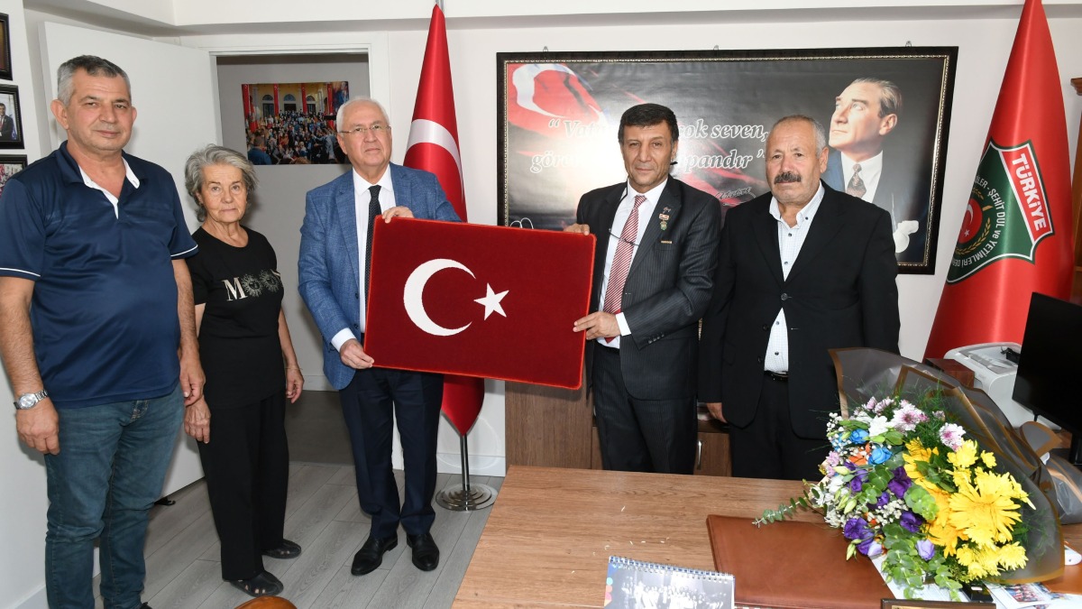 Başkan Selvitopu'dan gazi ve şehit yakınlarına ziyaret