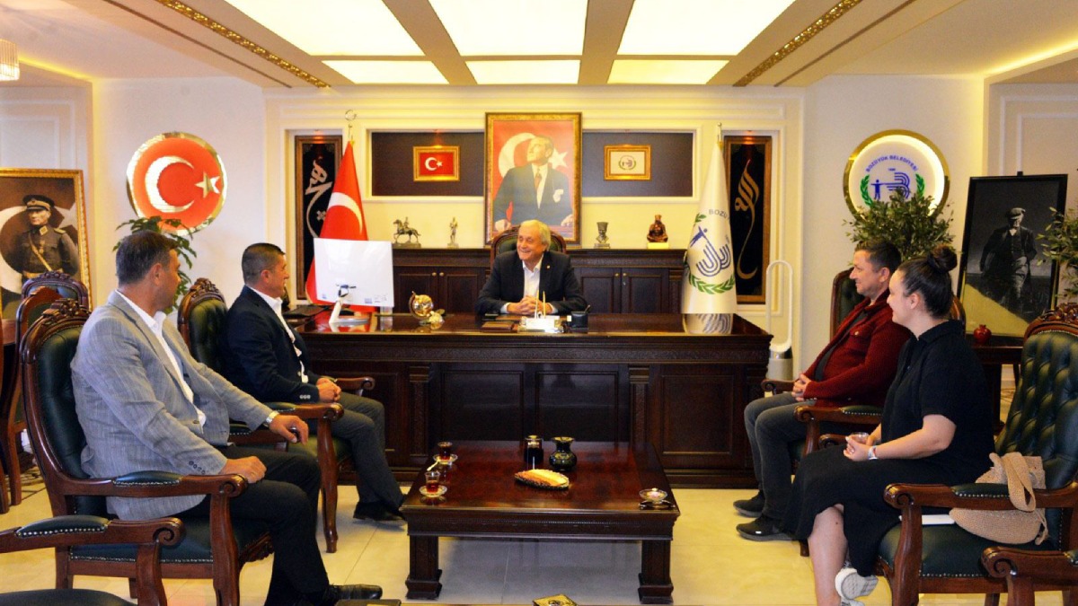 Başkan Bakkalcıoğlu Kuzey Kafkasya Kültür Derneği Başkanı Yavuz ile bir araya geldi