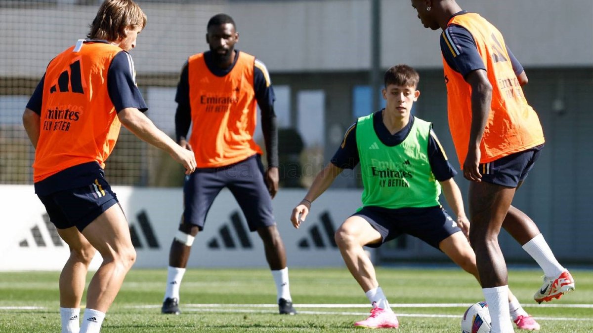 Arda Güler iki ay sonra takımla ter döktü: Sakatlanmış ve menisküs ameliyatı olmuştu