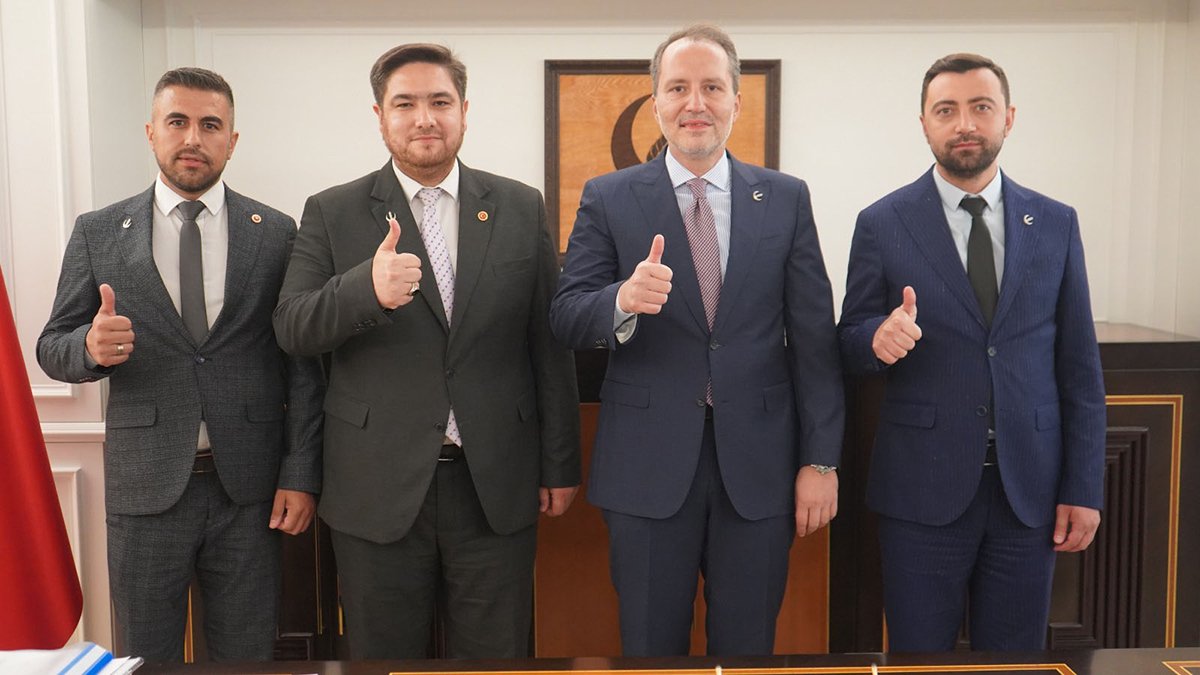 AK Partili üç meclis üyesi istifa edip Yeniden Refah'a geçti