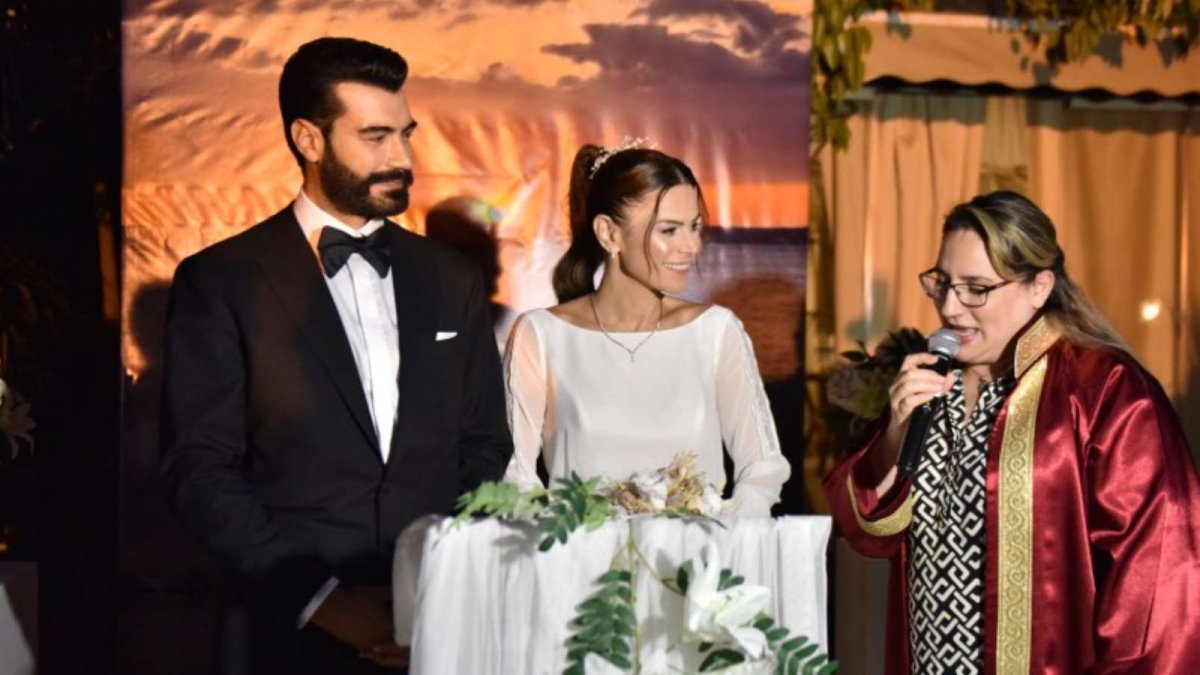 Oyuncu Murat Ünalmış evlendi