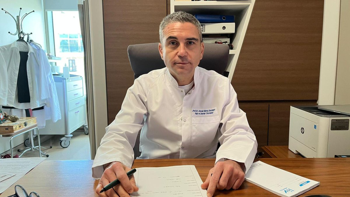 Türk Bilim insanının yöntemi literatüre geçti: Açılan kalp artık ‘Durukan örgüsü’ ile kapatılacak