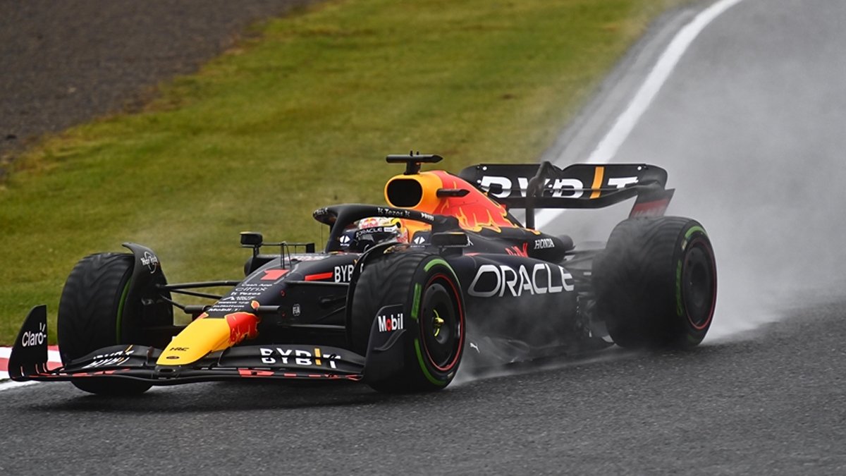 Verstappen, F1 Japonya Grand Prix'te ilk sırada başlayacak