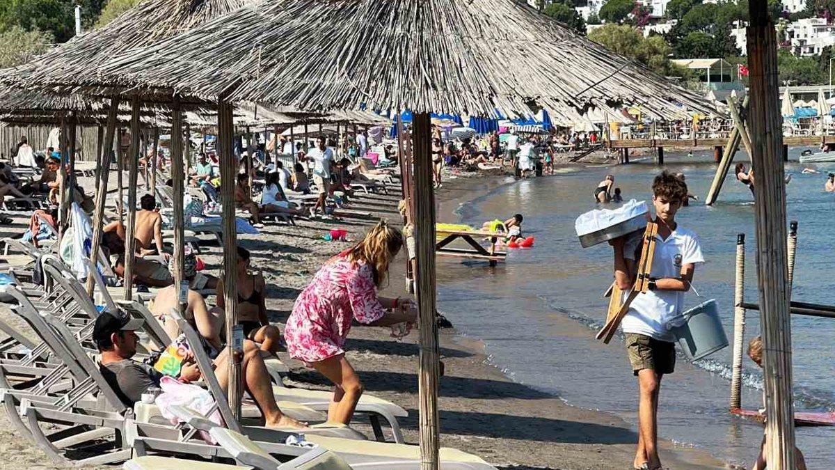 Bodrum'da eylül temmuzu aratmadı: Sezon kasıma kadar sürecek
