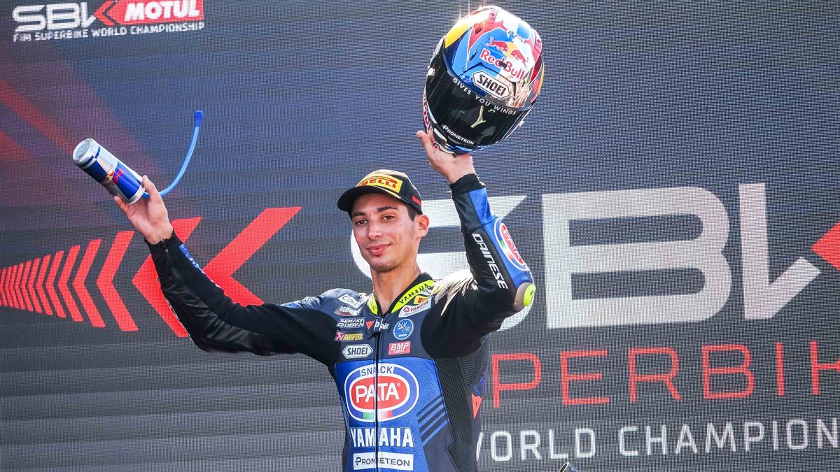 Milli motosikletçi Toprak Razgatlıoğlu ilk turu 2. sırada tamamladı