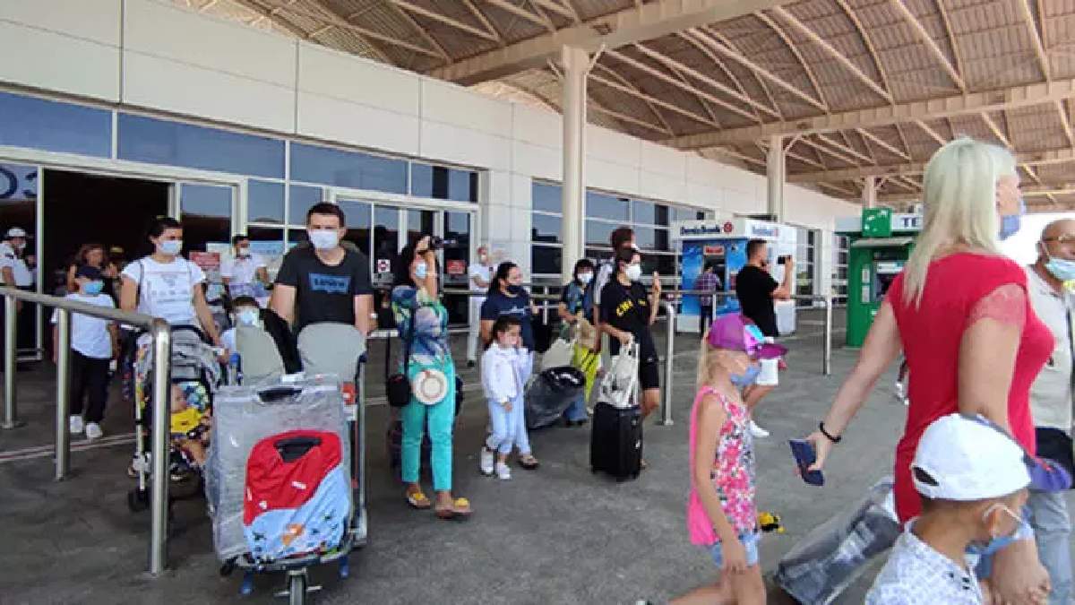 Ruslar ve Almanlar konvoy halinde geliyor! Türkiye bu sene rekor kıracak: Bakanlık verileri açıkladı