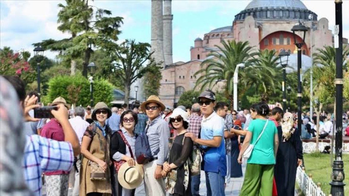 Yabancı turistin harcaması yüzde 19 arttı