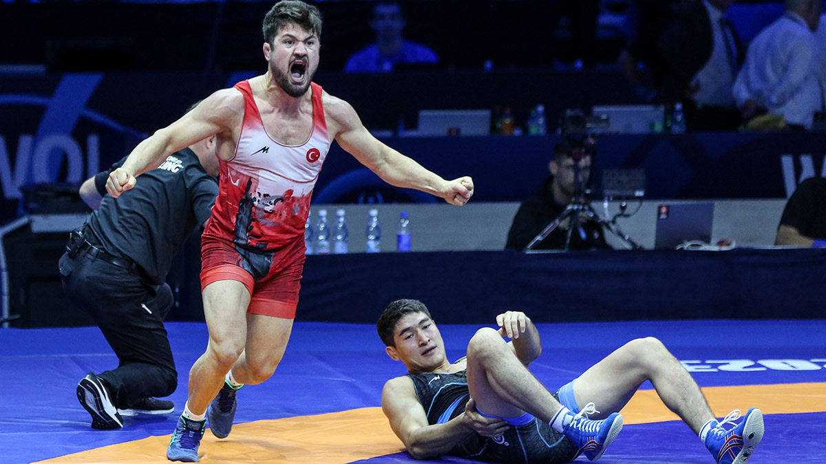 Güreşçi Ali Cengiz, dünya şampiyonu