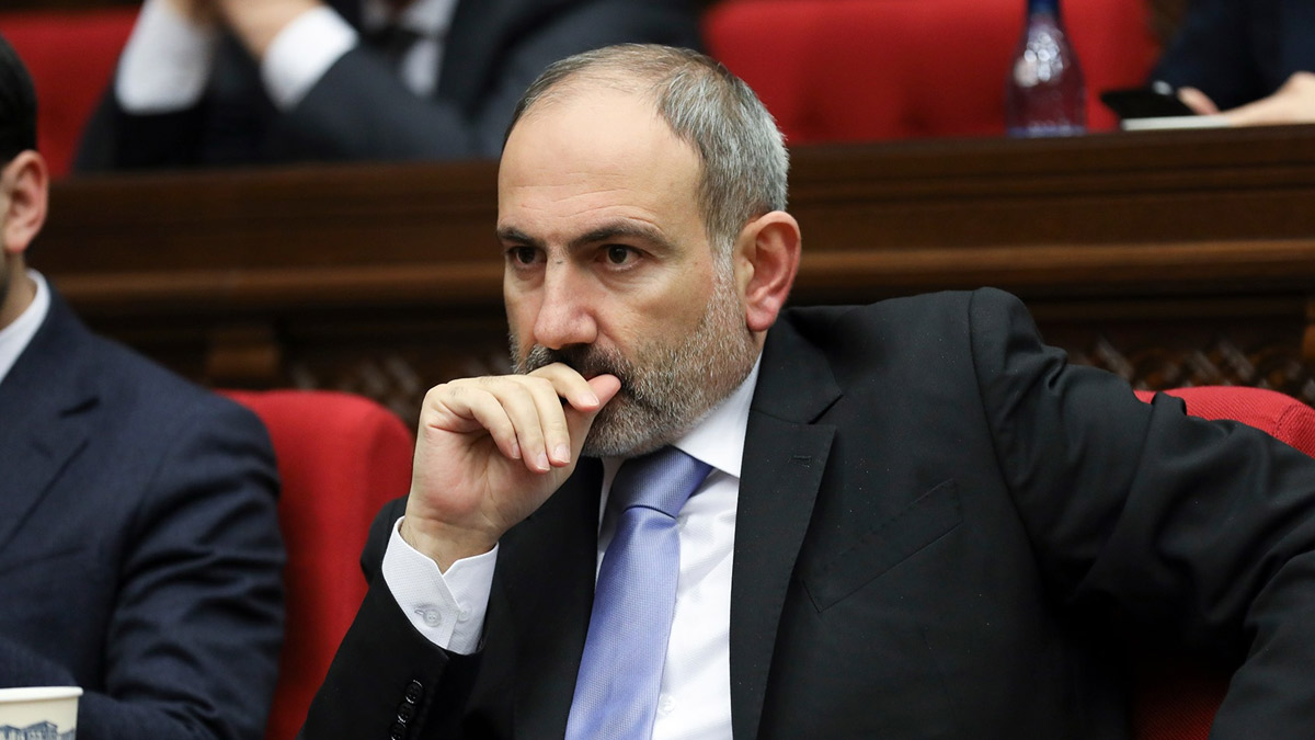 Ermenistan'da darbe girişimi! Çok sayıda komutan gözaltında