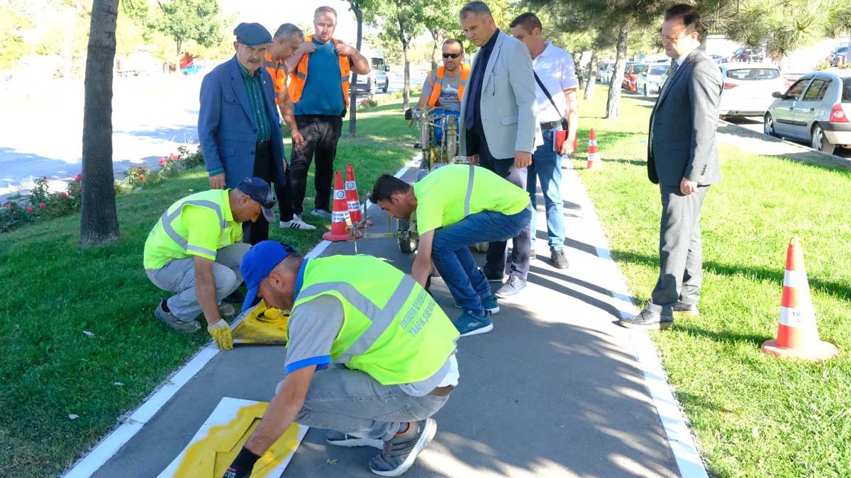 Büyükerşen bisiklet yolu çalışmalarını inceledi