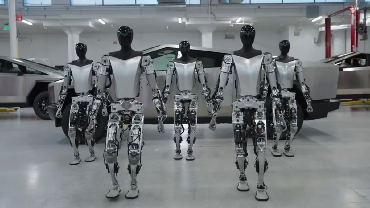 Musk'ın yeni oyuncağı sosyal medyada viral oldu! Tesla Optimus insansı robotta çığır açmaya geliyor