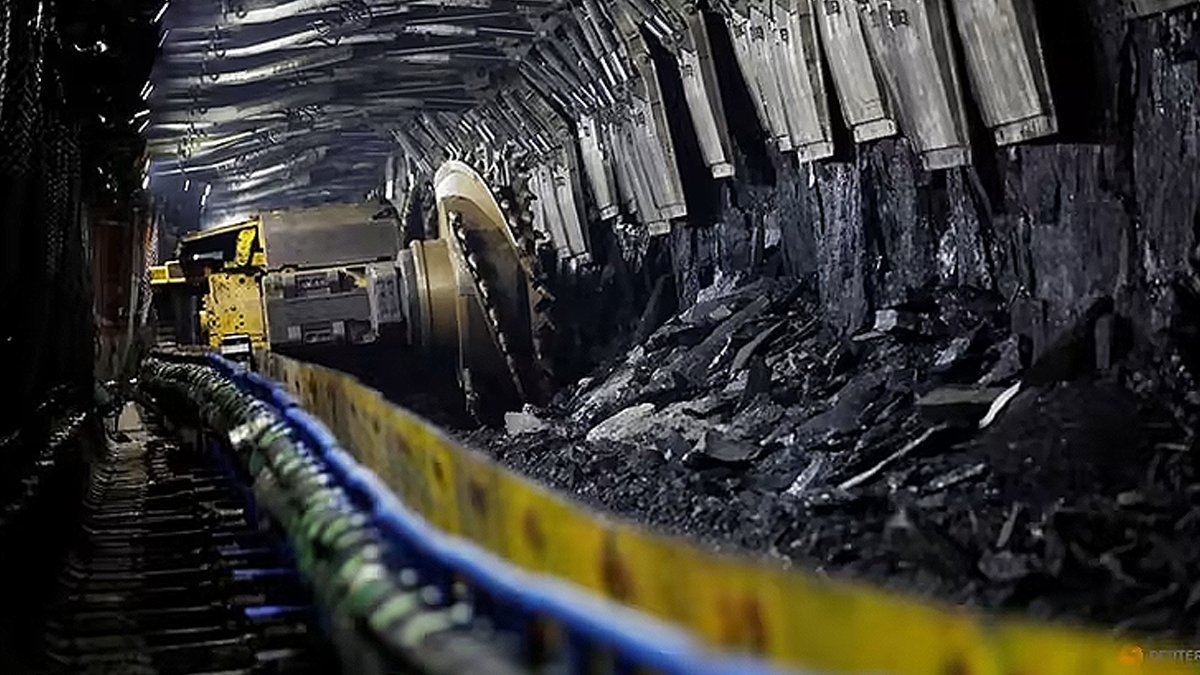 Çin'de kömür madeninde yangın: 16 işçi hayatını kaybetti