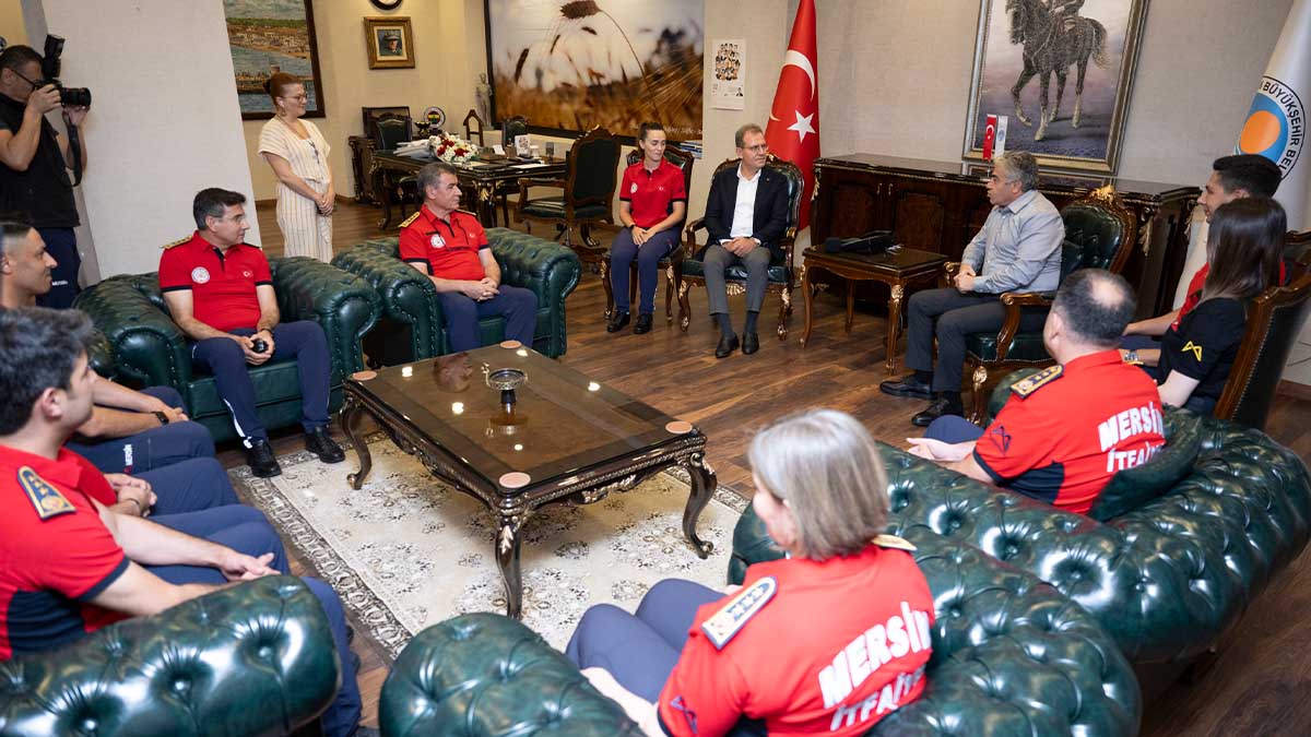 Başkan Seçer, Büyükşehir Belediyesi'nin korkusuz kahramanları ile bir araya geldi