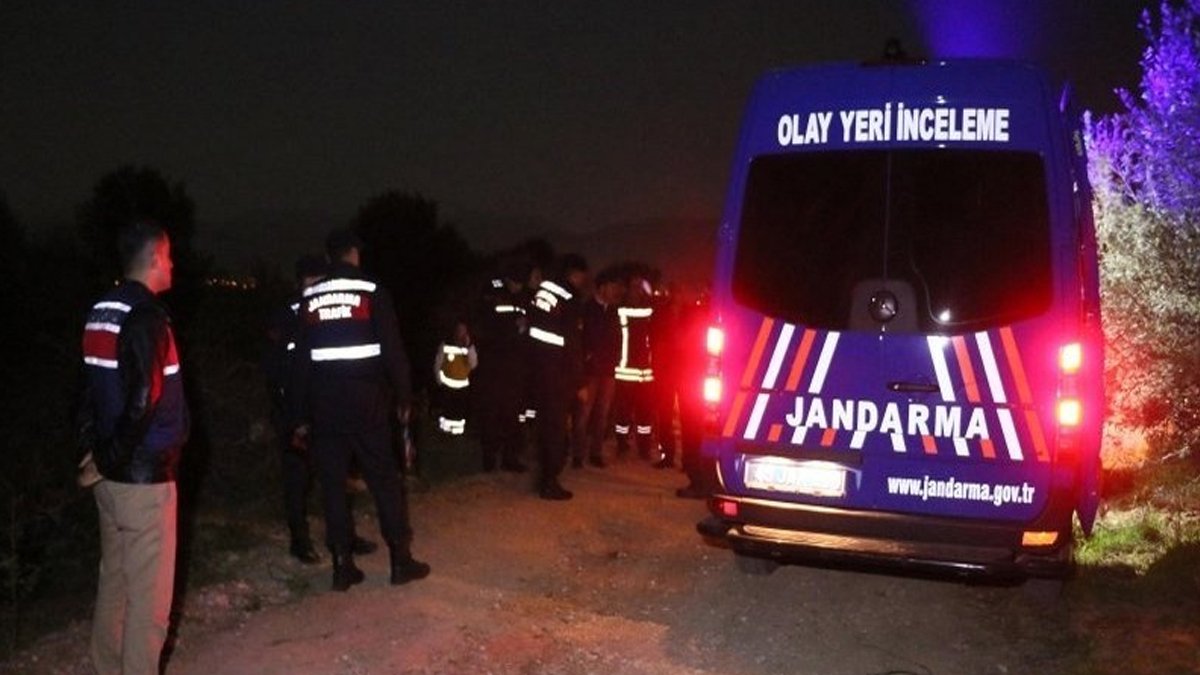 İzmir'de akrabaların tartışması kanlı bitti: 14 yaşındaki çocuk öldü, 3 kişi yaralandı