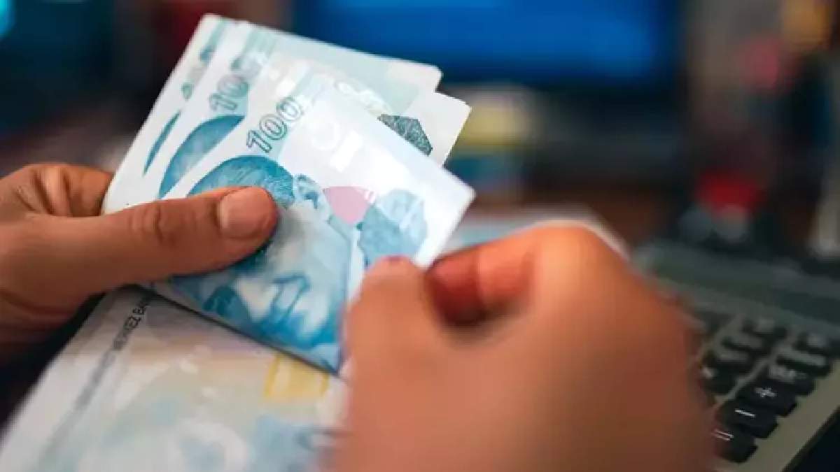 Ünlü ekonomistten asgari ücret ve emekli maaşı tahmini! Dedikleri hep çıkmıştı: Bu kez zamlar için rakam verdi