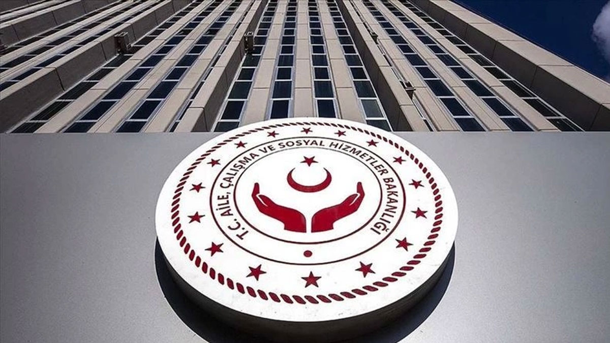 Aile Bakanlığı ve RTÜK arasında iş birliği: Gözünden sakındığını dijitalden sakın