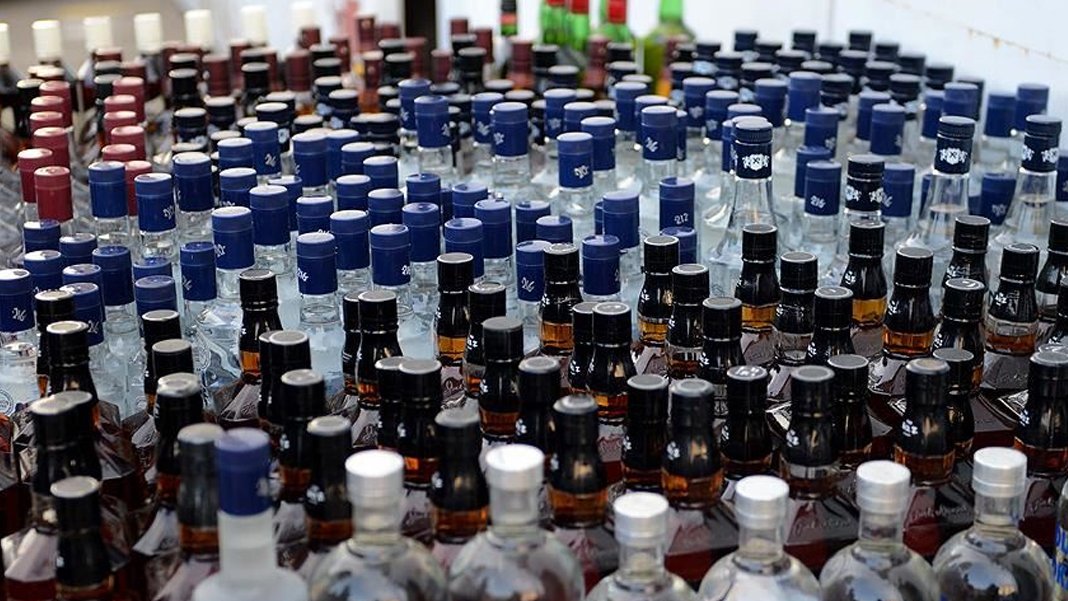 İran'da sahte alkol satan dört kişiye idam cezası: 17 kişi öldü 191 kişi kör oldu