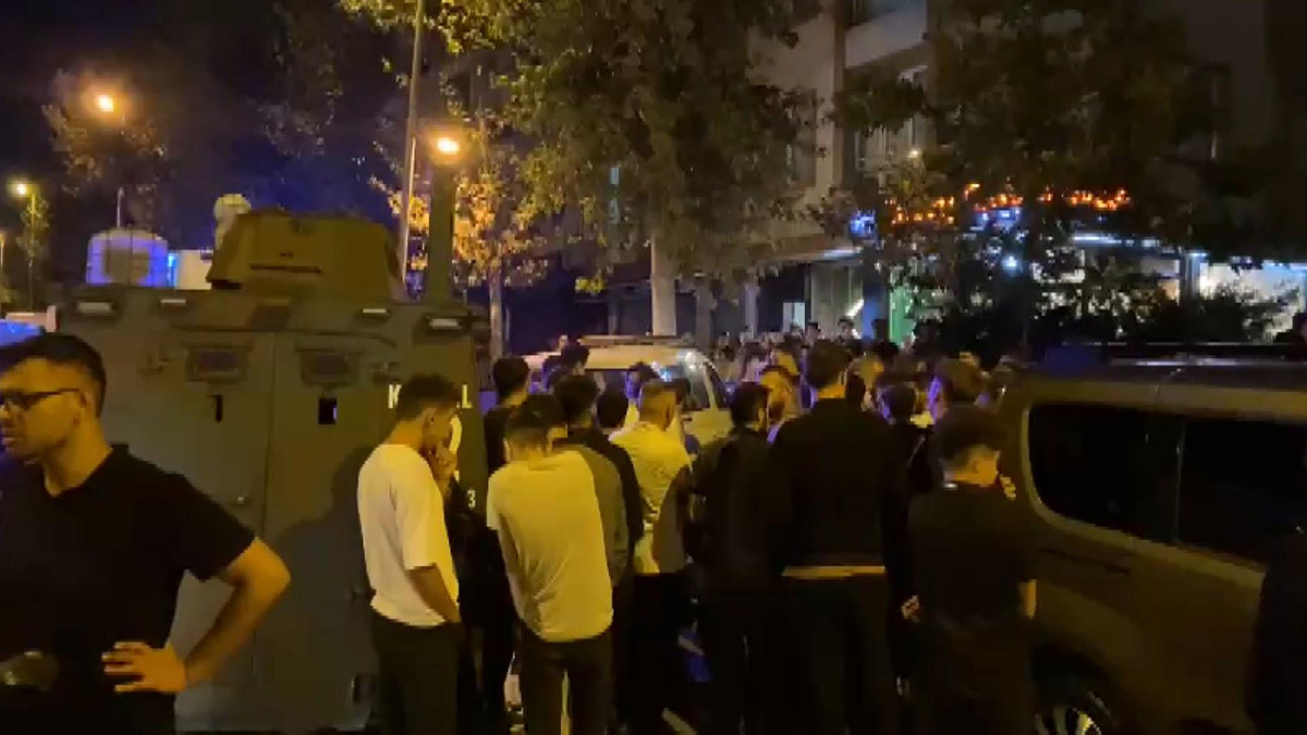 Esenyurt'ta bıçaklı kavga: 1 ölü