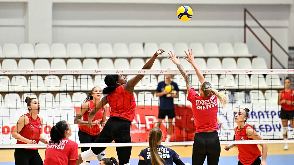 Hazırlık maçında gövde gösterisi